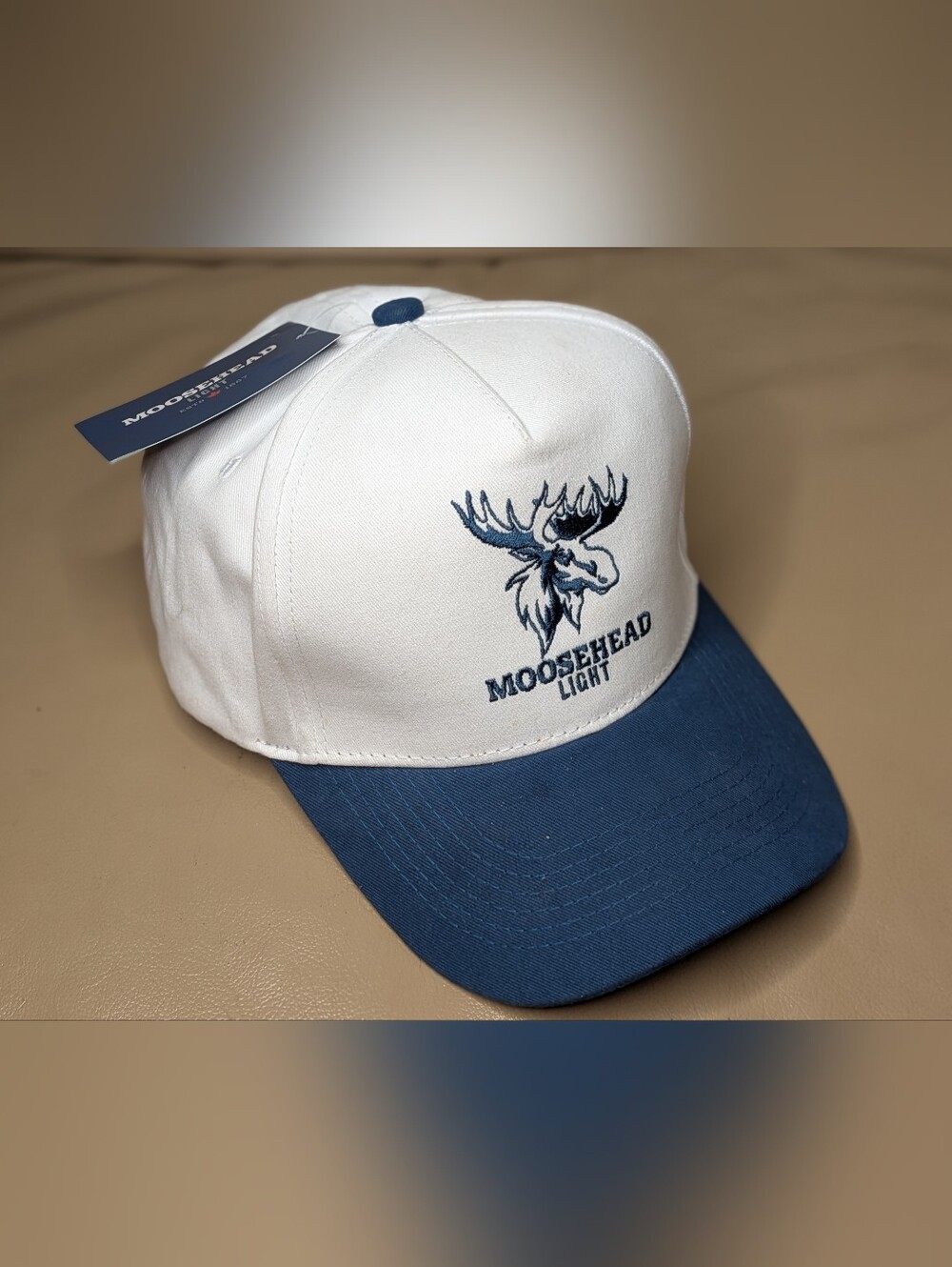 NWT Moosehead Light White & Blue Trucker Hat Mooshead Breweries